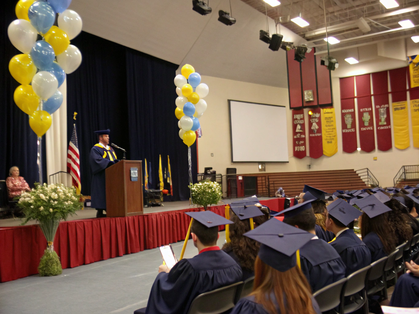 75 Inspiring Graduation Speech Ideas and Topics for Students